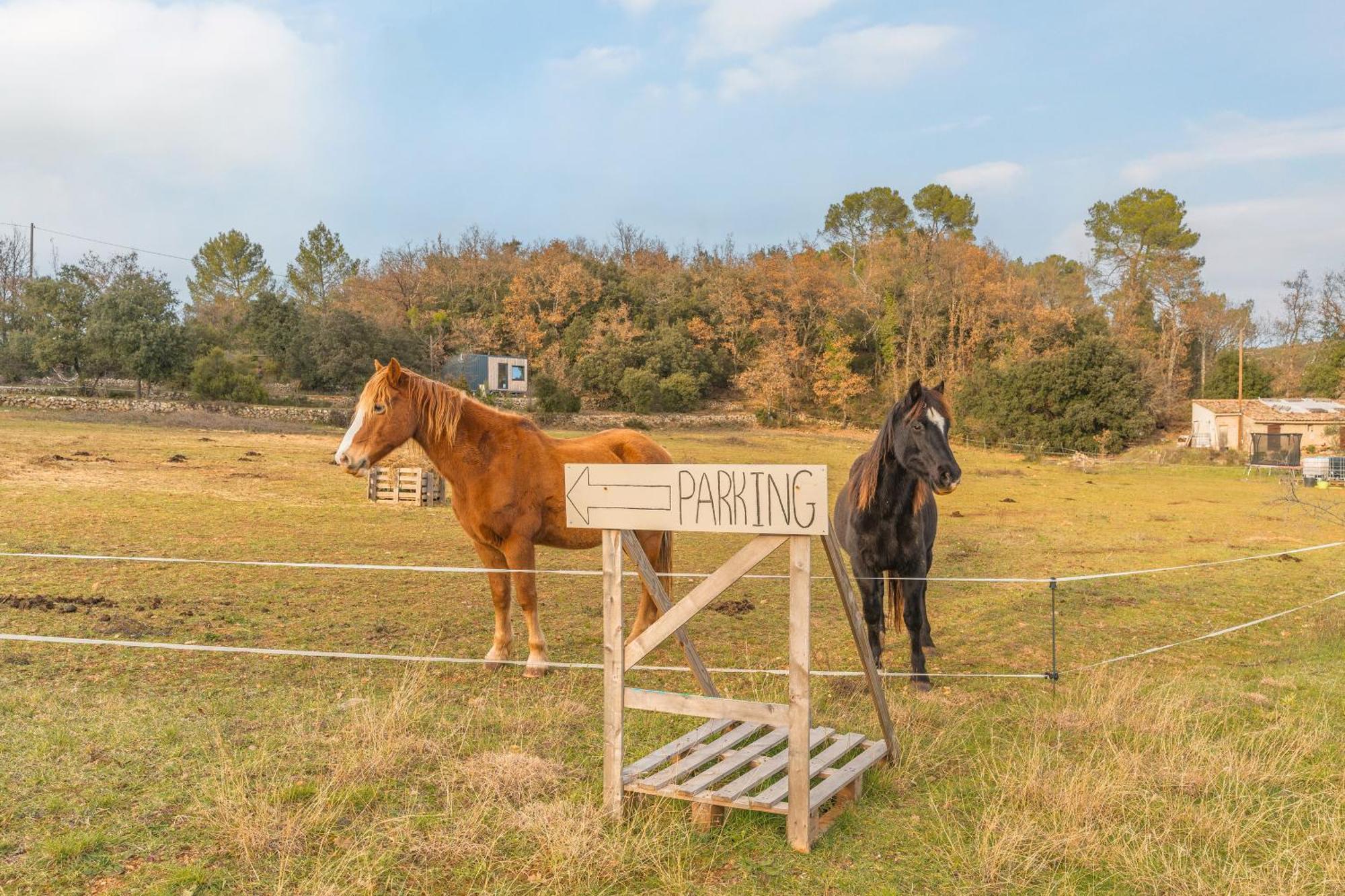 La Cabane Aux Chevaux Varages Buitenkant foto